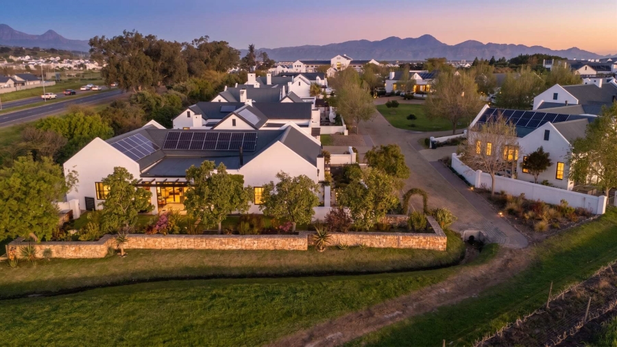 4 Bedroom Property for Sale in Croydon Western Cape